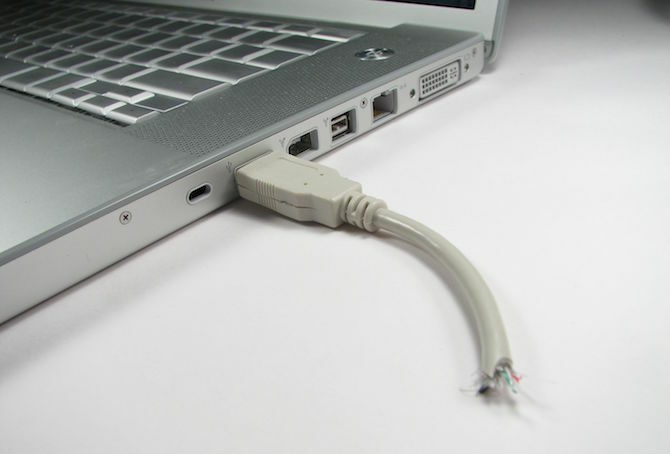 Förklädd USB-kabel sista exempel