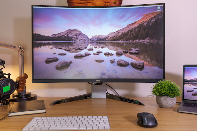 BenQ EX3203R monitor