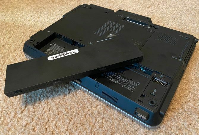 Bärbar datoravtagbart batteri