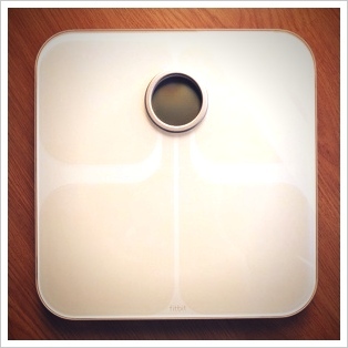 Fitbit Aria Wi-Fi Smart Scale Review och Giveaway fitbit aria wifi smart skala recension