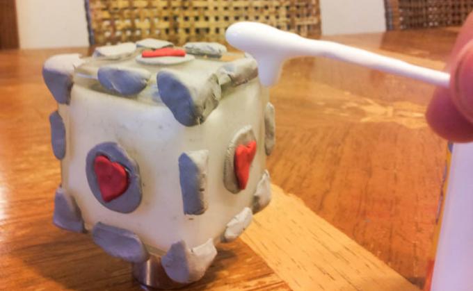 Hur man bygger en Companion Cube Mood-lampa (för absoluta Arduino-nybörjare)