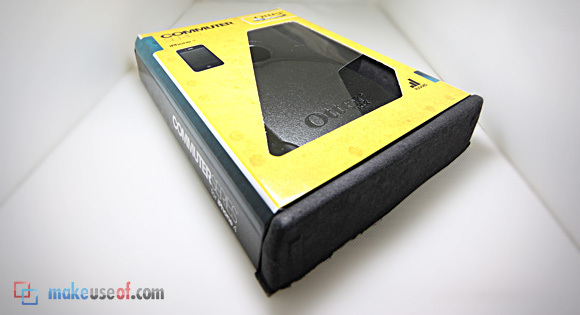Giveaway: iPhone 4 Defender (+ Commuter Cases by Otterbox) commuter1