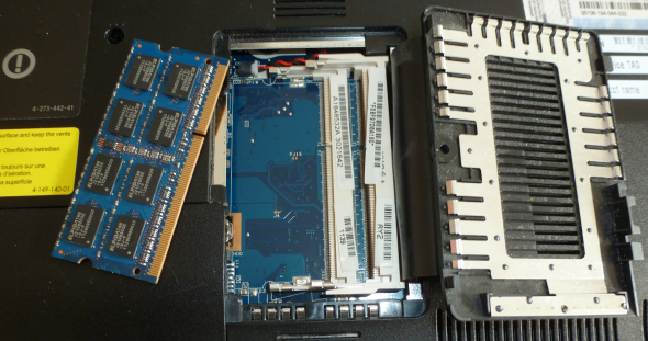Hur du uppgraderar en bärbar dators RAM, steg för steg RAM-minne Sony Vaio VPCCB