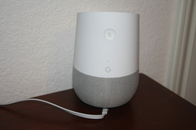 Hur du ställer in och använder din Google Home google home bak