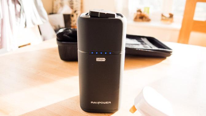 RAVPower 20100mAh AC Charger Review: Power All The Things ravpower översikt