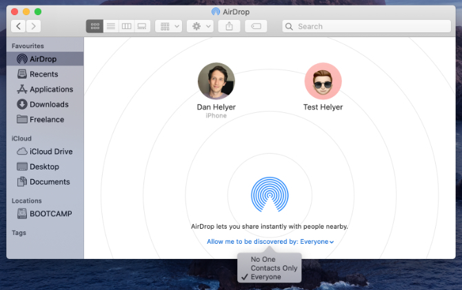 AirDrop i Finder på Mac med synlighetsalternativ för Alla
