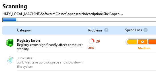 Gör Windows uppåt med Auslogics BoostSpeed ​​5-skanning pågår